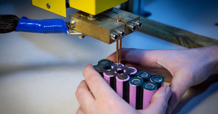 9 facts - Fact 8 - BEELD