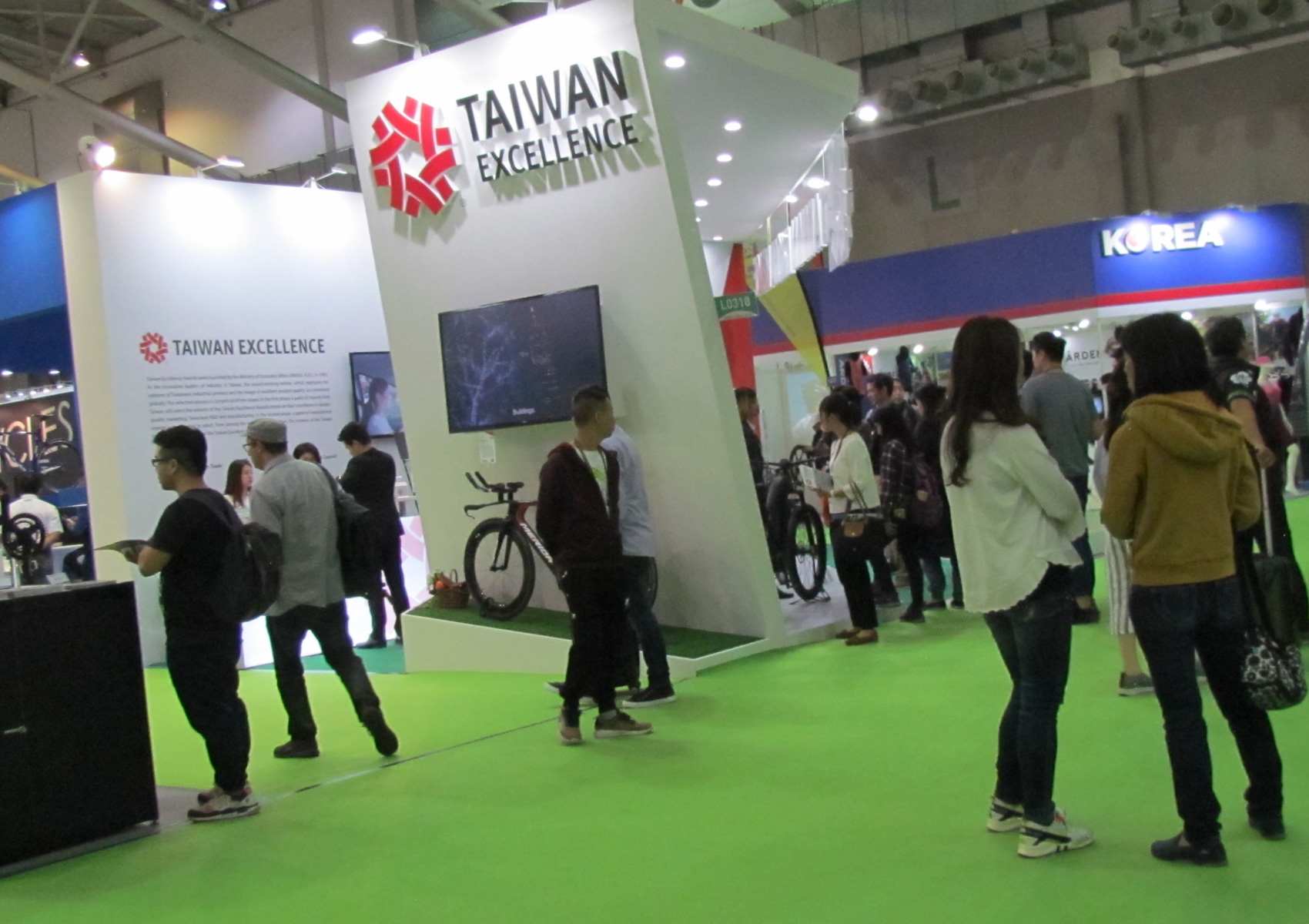 Foto op achtergrond - 17:12 verhouding